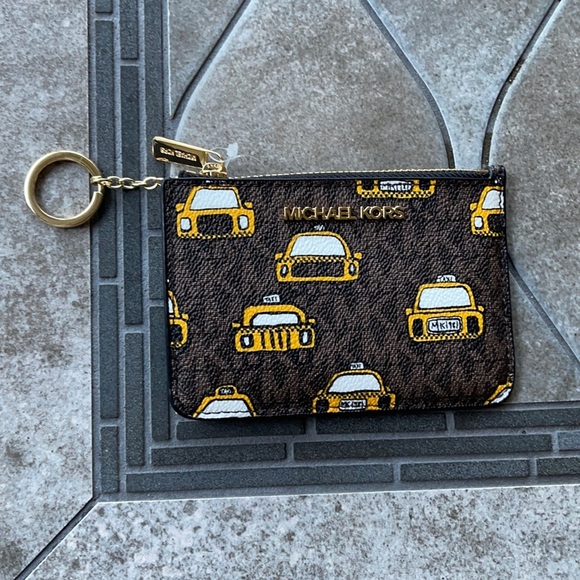 Michael Kors Handbags - NEW YORK CITY Jet Set Travel Sm TZ Coinpouch